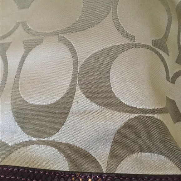 Coach purse - Picture 5 of 8